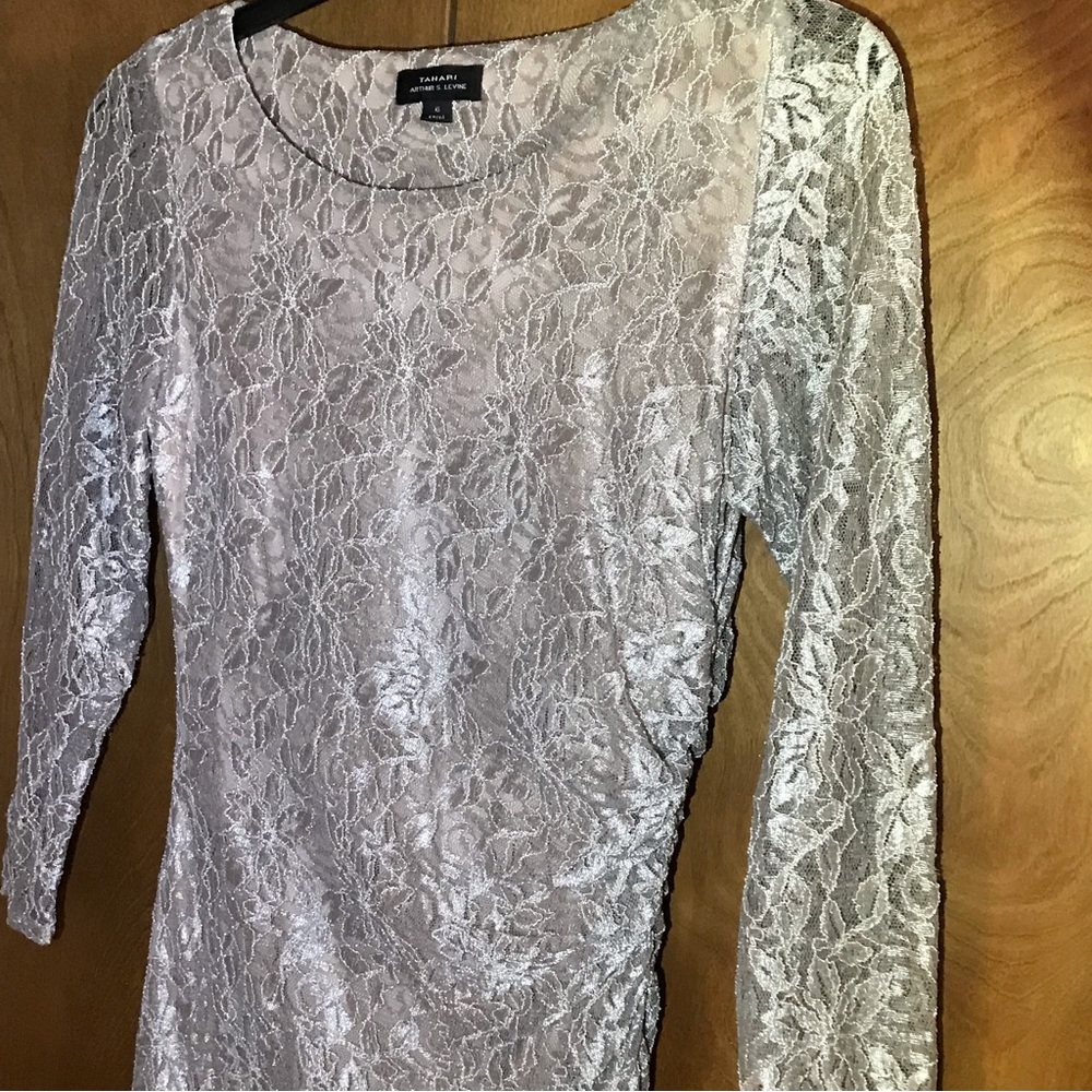 Tahari Champagne Gold Shimmering Lace Cocktail Dress 3/4 Sleeve Size 6 - Picture 7 of 9